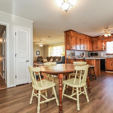 Spacious Home With Waterfront View-Welcome Pets Sneads Ferry Exteriör bild