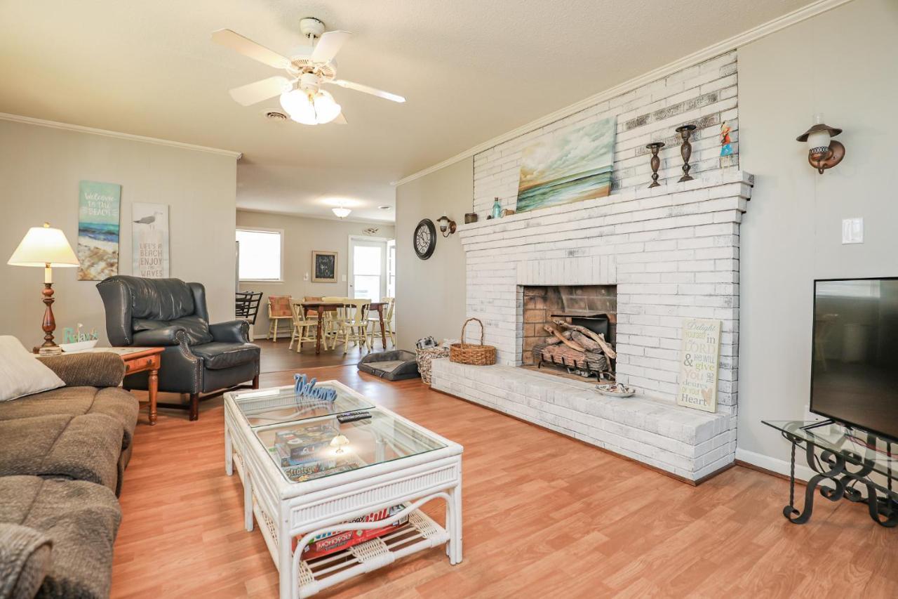 Spacious Home With Waterfront View-Welcome Pets Sneads Ferry Exteriör bild