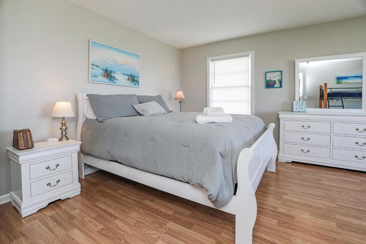 Spacious Home With Waterfront View-Welcome Pets Sneads Ferry Exteriör bild