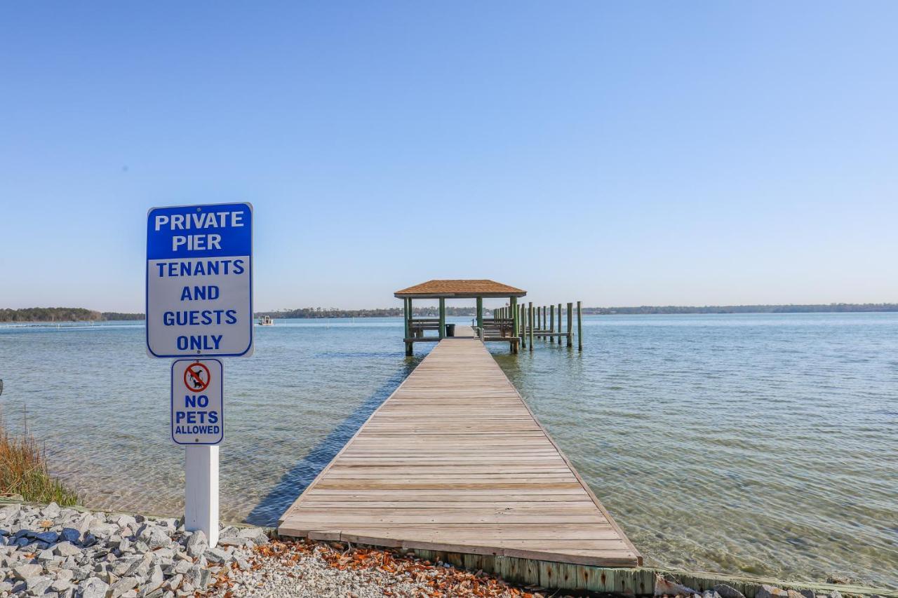 Spacious Home With Waterfront View-Welcome Pets Sneads Ferry Exteriör bild