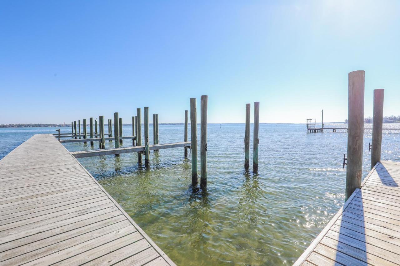 Spacious Home With Waterfront View-Welcome Pets Sneads Ferry Exteriör bild